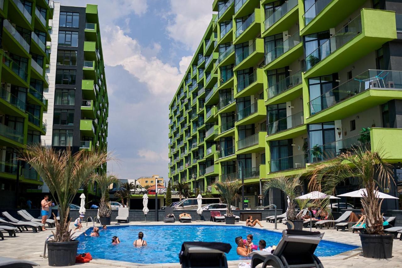 Vintage Breeze Apartment - Spa Pools Resort Mamaia Eksteriør bilde