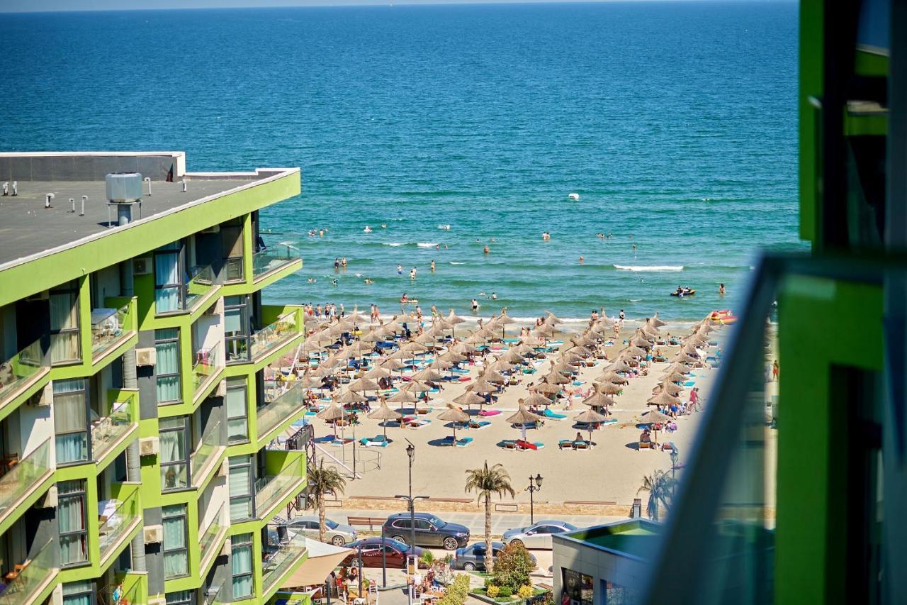 Vintage Breeze Apartment - Spa Pools Resort Mamaia Eksteriør bilde